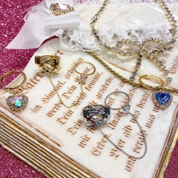 RoseMarie Seoir rose gold chained heart bijou ring - Picture 6 of 6